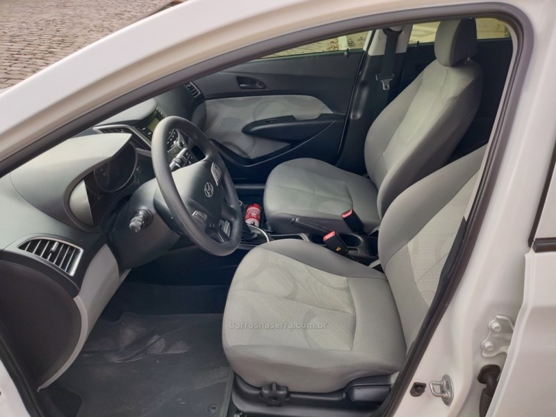 HB20S 1.0 COMFORT PLUS 12V FLEX 4P MANUAL - 2015 - GUAPORé