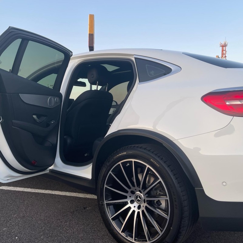 GLC 250 2.0 16V CGI GASOLINA SPORT 4MATIC 9G-TRONIC - 2019 - CAXIAS DO SUL