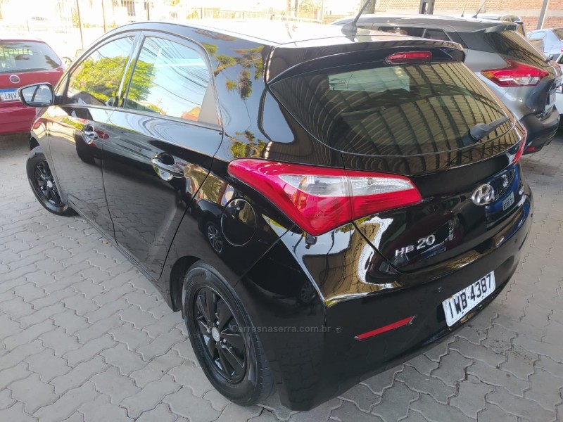 HB20 1.0 COMFORT PLUS 12V FLEX 4P MANUAL - 2015 - CAXIAS DO SUL