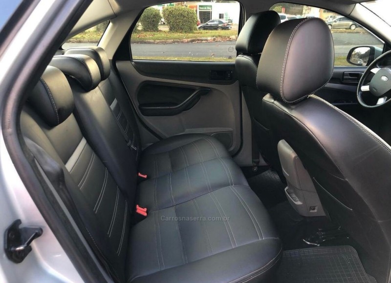 FOCUS 1.6 GLX SEDAN 16V FLEX 4P MANUAL - 2013 - CANELA