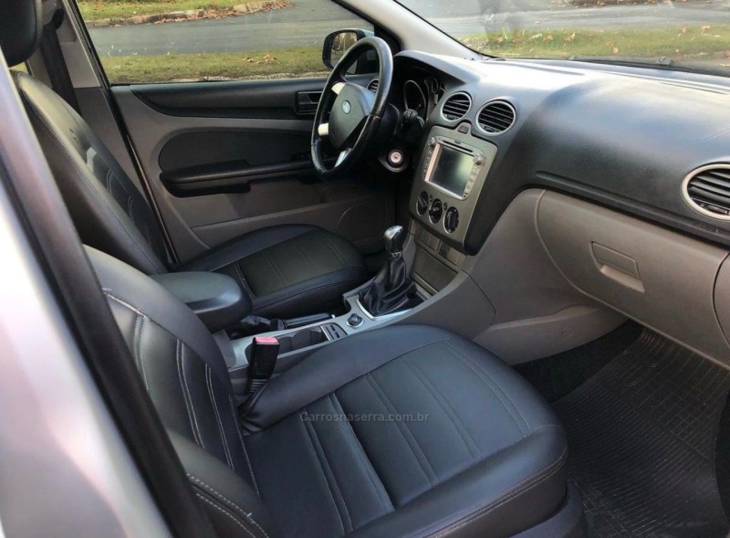FOCUS 1.6 GLX SEDAN 16V FLEX 4P MANUAL - 2013 - CANELA