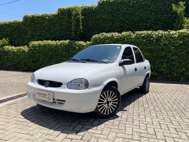 CLASSIC 1.0 MPFI SPIRIT 8V FLEX 4P MANUAL