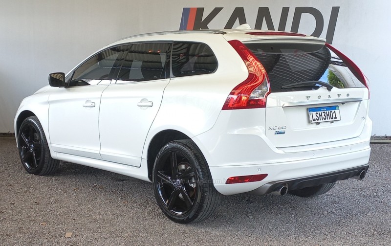 XC60 2.0 T5 R DESIGN TURBO GASOLINA 4P AUTOMÁTICO - 2016 - CAXIAS DO SUL