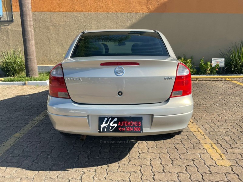 CORSA 1.0 MPFI JOY SEDAN 8V GASOLINA 4P MANUAL - 2005 - CAXIAS DO SUL
