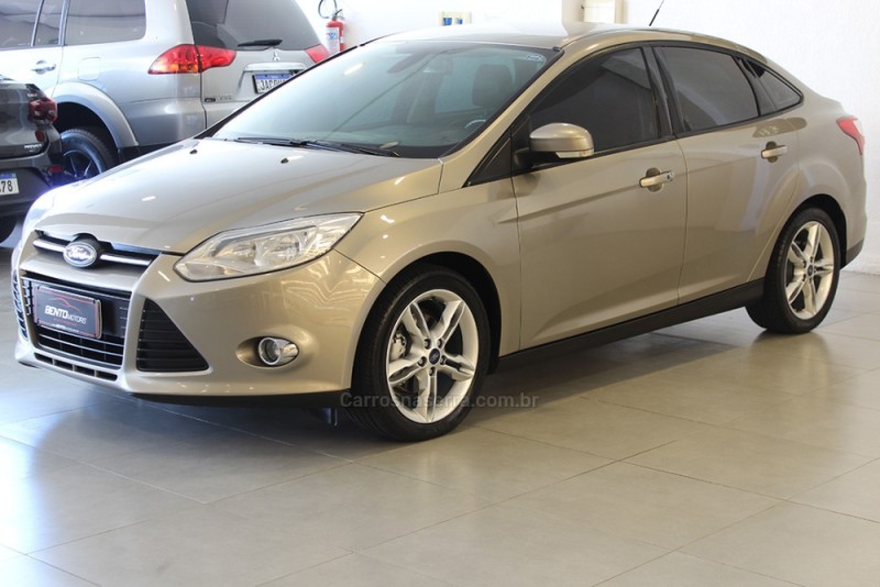 FOCUS 2.0 SE PLUS SEDAN 16V FLEX 4P AUTOMÁTICO