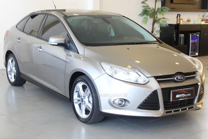 FOCUS 2.0 SE PLUS SEDAN 16V FLEX 4P AUTOMÁTICO - 2014 - BENTO GONçALVES
