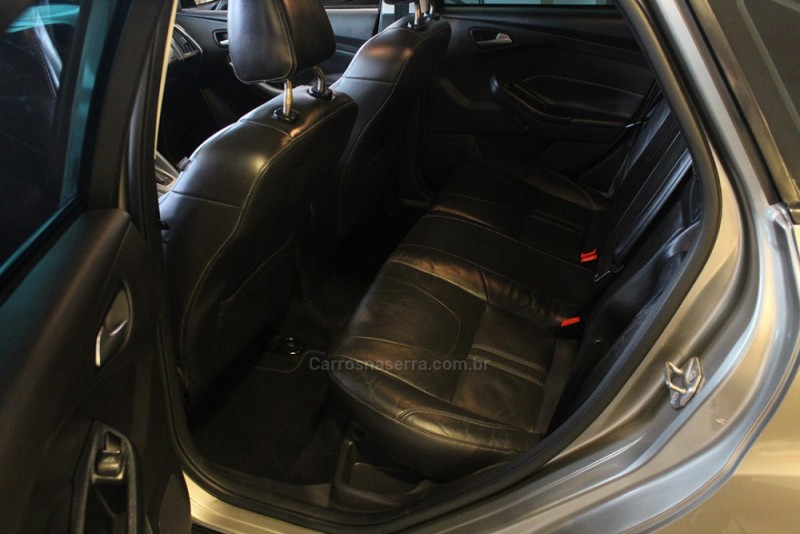 FOCUS 2.0 SE PLUS SEDAN 16V FLEX 4P AUTOMÁTICO - 2014 - BENTO GONçALVES
