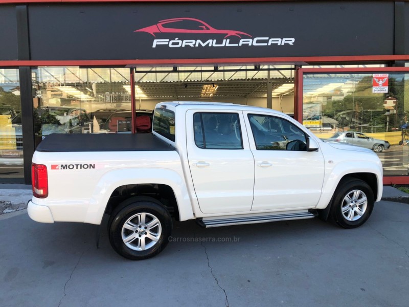 AMAROK 2.0 TRENDLINE 4X4 CD 16V TURBO INTERCOOLER DIESEL 4P MANUAL - 2014 - CAXIAS DO SUL