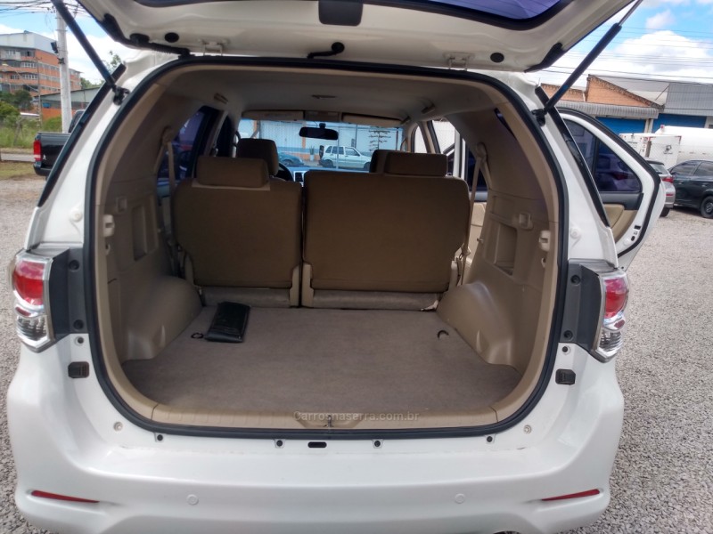 HILUX SW4 2.7 SR 4X2 16V GASOLINA 4P AUTOMÁTICO - 2015 - CAXIAS DO SUL