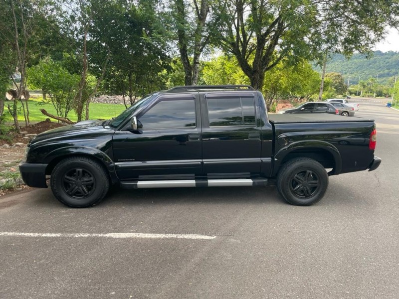 S10 2.8 EXECUTIVE 4X2 CD 12V TURBO INTECOOLER DIESEL 4P MANUAL