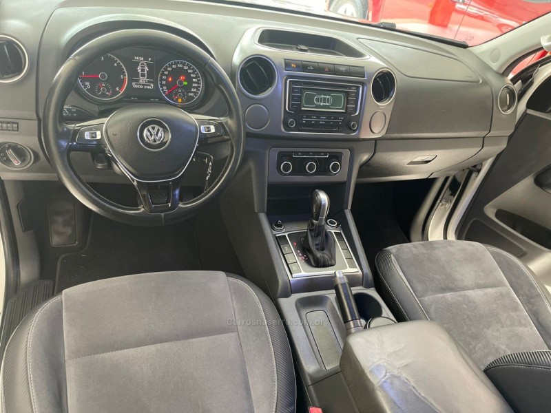 AMAROK 2.0 DARK LABEL 4X4 CD 16V TURBO INTERCOOLER DIESEL 4P AUTOMÁTICO - 2015 - SAPUCAIA DO SUL