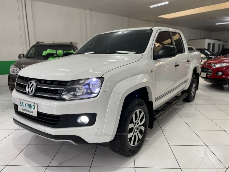 AMAROK 2.0 DARK LABEL 4X4 CD 16V TURBO INTERCOOLER DIESEL 4P AUTOMÁTICO - 2015 - SAPUCAIA DO SUL