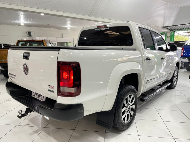 AMAROK 2.0 DARK LABEL 4X4 CD 16V TURBO INTERCOOLER DIESEL 4P AUTOMÁTICO - 2015 - SAPUCAIA DO SUL