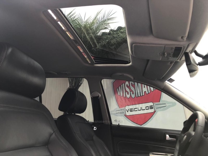 GOLF 1.6 MI SPORTLINE LIMITED EDITION 8V FLEX 4P MANUAL - 2013 - TRêS COROAS