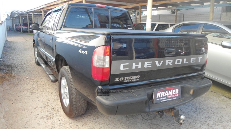 S10 2.8 EXECUTIVE 4X4 CD 12V TURBO INTERCOOLER DIESEL 4P MANUAL - 2001 - CAXIAS DO SUL