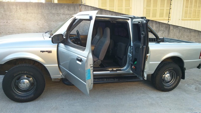 RANGER 2.5 XL 4X2 CD 8V TURBO INTERCOOLER DIESEL 4P MANUAL - 2001 - CAXIAS DO SUL