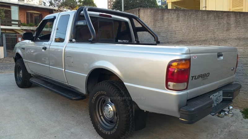 RANGER 2.5 XL 4X2 CD 8V TURBO INTERCOOLER DIESEL 4P MANUAL - 2001 - CAXIAS DO SUL