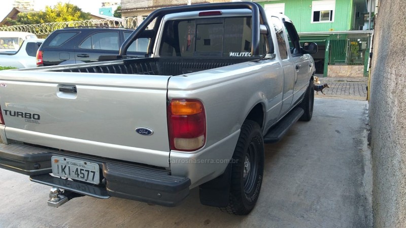 RANGER 2.5 XL 4X2 CD 8V TURBO INTERCOOLER DIESEL 4P MANUAL - 2001 - CAXIAS DO SUL