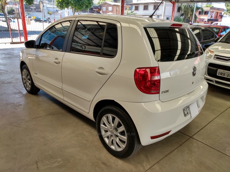 FOX 1.0 MI TREND 8V FLEX 4P MANUAL - 2013 - CAXIAS DO SUL
