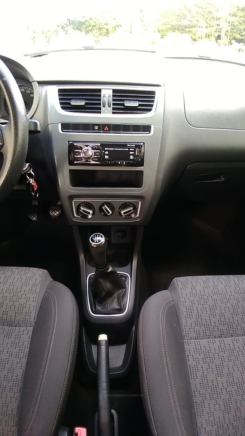 FOX 1.0 MI 8V FLEX 4P MANUAL - 2014 - GUAPORé