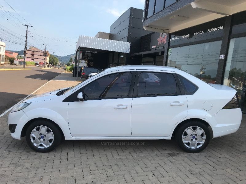 FIESTA 1.6 SEL SEDAN 16V FLEX 4P MANUAL  - 2014 - TEUTôNIA