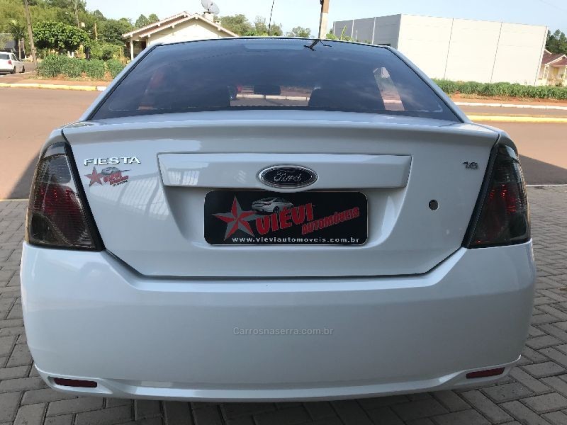 FIESTA 1.6 SEL SEDAN 16V FLEX 4P MANUAL  - 2014 - TEUTôNIA
