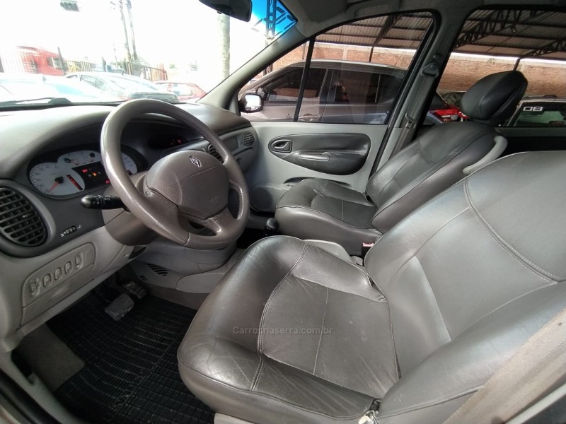 SCÉNIC 2.0 PRIVILÉGE 16V GASOLINA 4P AUTOMÁTICO - 2005 - CAXIAS DO SUL