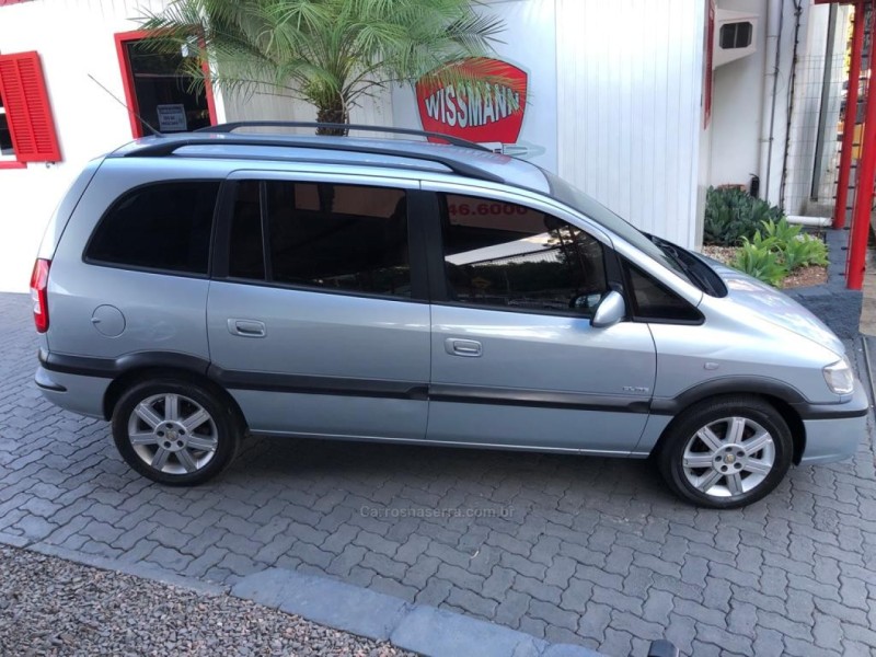 ZAFIRA 2.0 MPFI ELITE 8V FLEX 4P AUTOMÁTICO - 2011 - TRêS COROAS