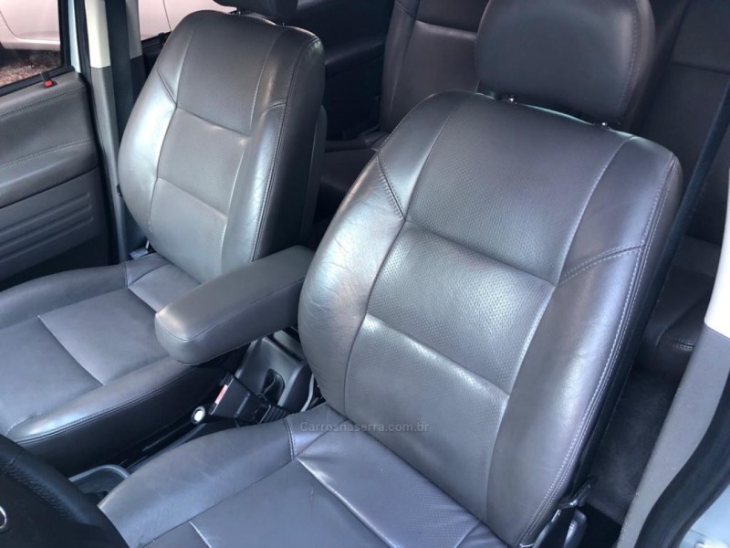 ZAFIRA 2.0 MPFI ELITE 8V FLEX 4P AUTOMÁTICO - 2011 - TRêS COROAS