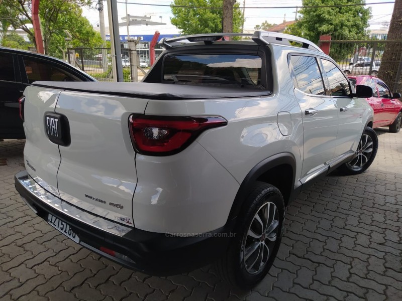 TORO 2.0 16V TURBO DIESEL VOLCANO 4WD AUTOMÁTICO - 2020 - CAXIAS DO SUL