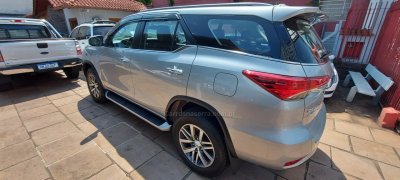 HILUX SW4 2.8 SRX 4X4 16V TURBO INTERCOOLER DIESEL 4P AUTOMÁTICO - 2019 - DOIS IRMãOS