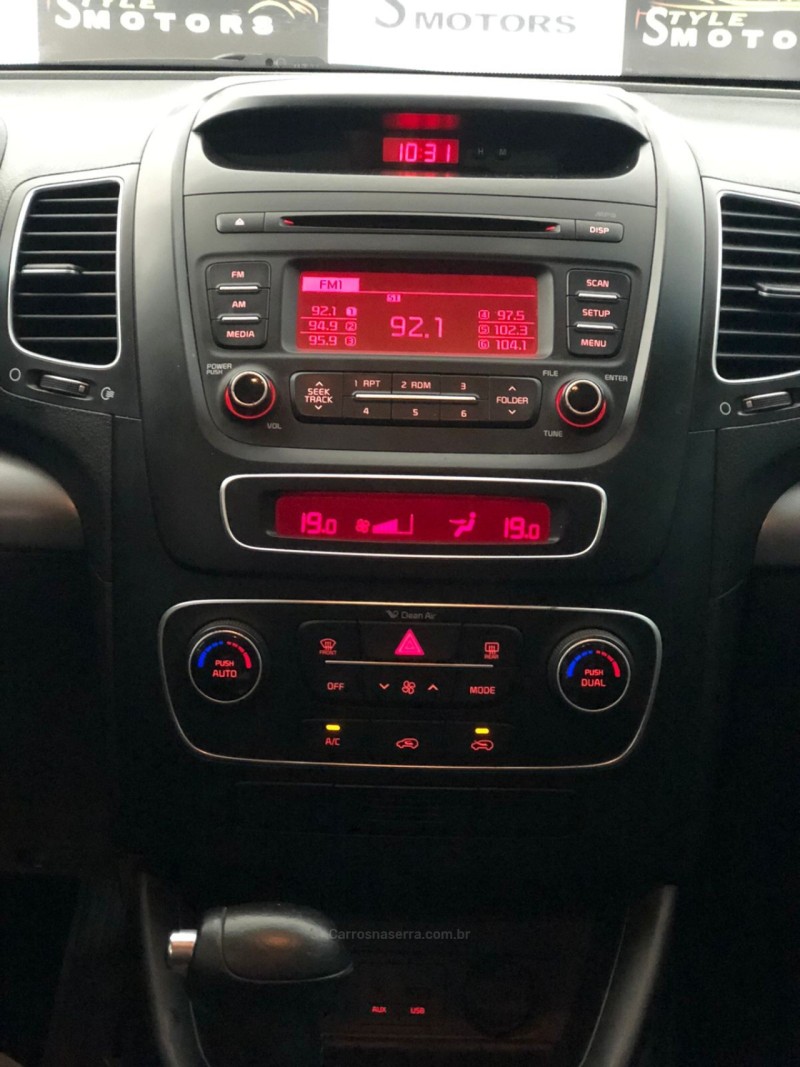 SORENTO 2.4 EX2 4X2 16V GASOLINA 4P AUTOMÁTICO - 2014 - NOVO HAMBURGO