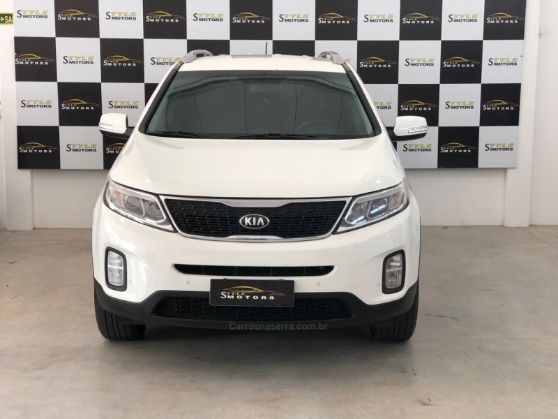 SORENTO 2.4 EX2 4X2 16V GASOLINA 4P AUTOMÁTICO - 2014 - NOVO HAMBURGO