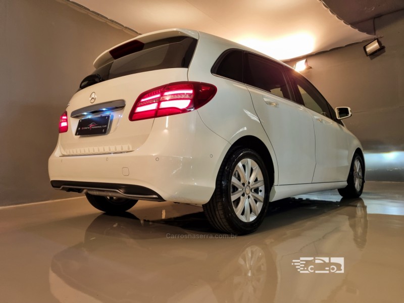 B 200 1.6 TURBO 16V FLEX 4P AUTOMATIZADO - 2017 - BENTO GONçALVES