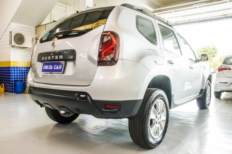 DUSTER 1.6 EXPRESSION 4X2 16V FLEX 4P MANUAL - 2020 - NOVO HAMBURGO