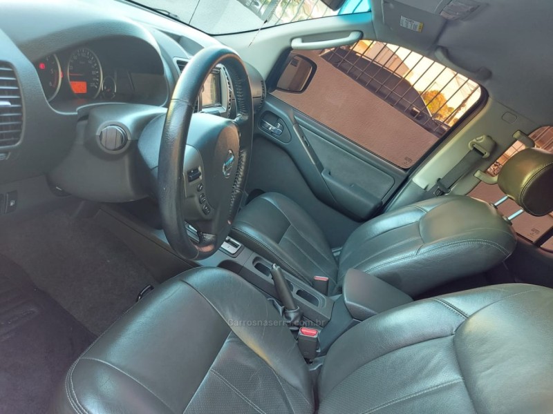 FRONTIER 2.5 SV ATTACK 4X4 CD TURBO ELETRONIC DIESEL 4P AUTOMÁTICO - 2016 - CAXIAS DO SUL
