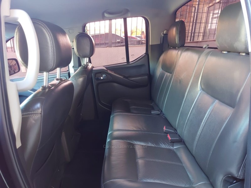 FRONTIER 2.5 SV ATTACK 4X4 CD TURBO ELETRONIC DIESEL 4P AUTOMÁTICO - 2016 - CAXIAS DO SUL