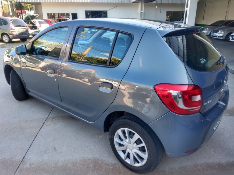 SANDERO 1.0 AUTHENTIQUE 12V FLEX 4P MANUAL - 2018 - CAXIAS DO SUL