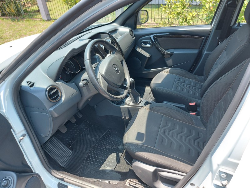 DUSTER 1.6 DYNAMIQUE 4X2 16V FLEX 4P MANUAL - 2018 - DOIS IRMãOS