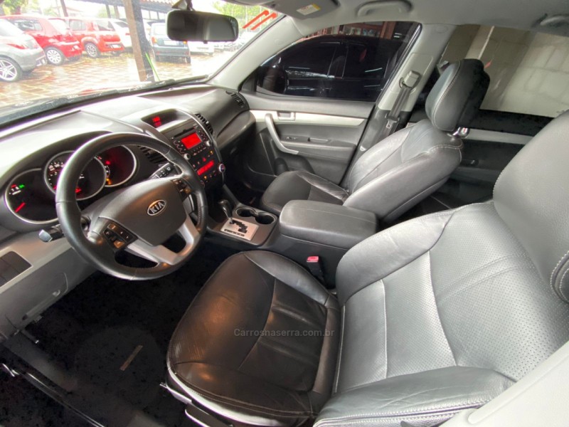 SORENTO 2.4 EX2 4X2 16V GASOLINA 4P AUTOMÁTICO - 2011 - CAXIAS DO SUL