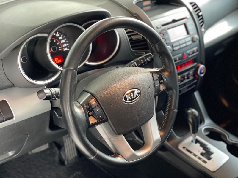 SORENTO 2.4 EX2 4X2 16V GASOLINA 4P AUTOMÁTICO - 2011 - CAXIAS DO SUL