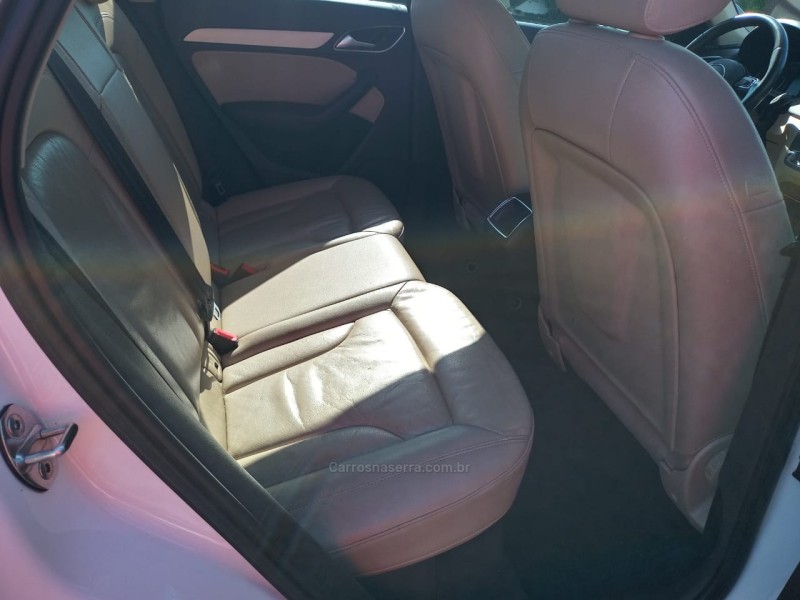 Q3 1.4 TFSI AMBIENTE GASOLINA 4P S TRONIC - 2016 - FARROUPILHA