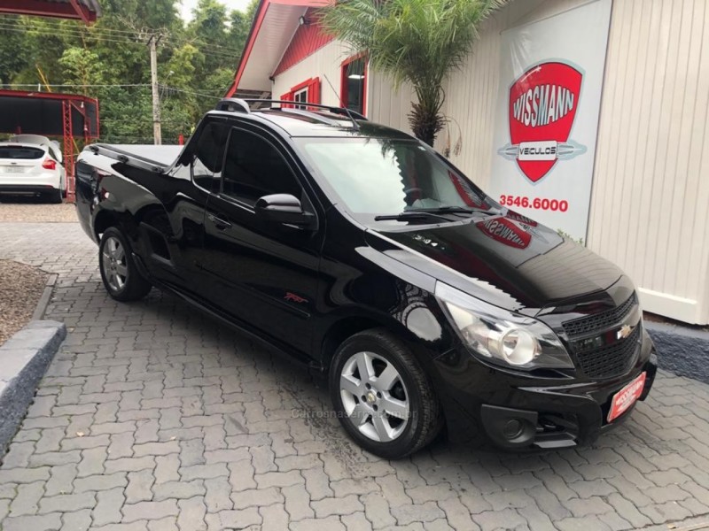 montana 1.4 mpfi sport cs 8v flex 2p manual 2012 tres coroas