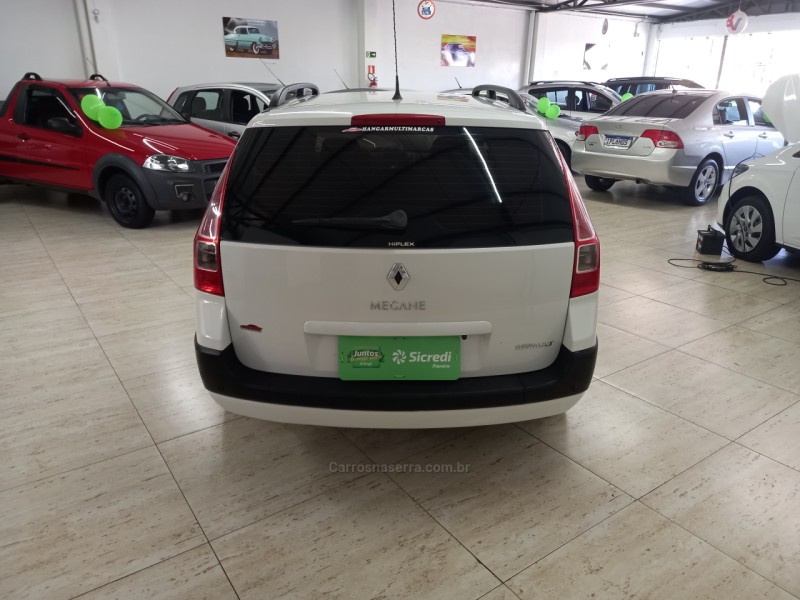 MÉGANE 1.6 DYNAMIQUE GRAND TOUR 16V FLEX 4P MANUAL - 2013 - CAXIAS DO SUL