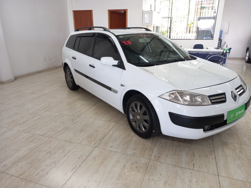 MÉGANE 1.6 DYNAMIQUE GRAND TOUR 16V FLEX 4P MANUAL