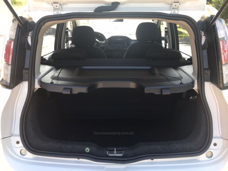 UNO 1.0 EVO ATTRACTIVE 8V FLEX 4P MANUAL - 2017 - TRêS COROAS