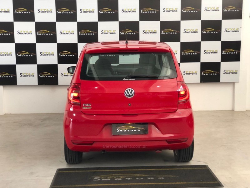 FOX 1.0 MI 8V FLEX 4P MANUAL - 2012 - NOVO HAMBURGO