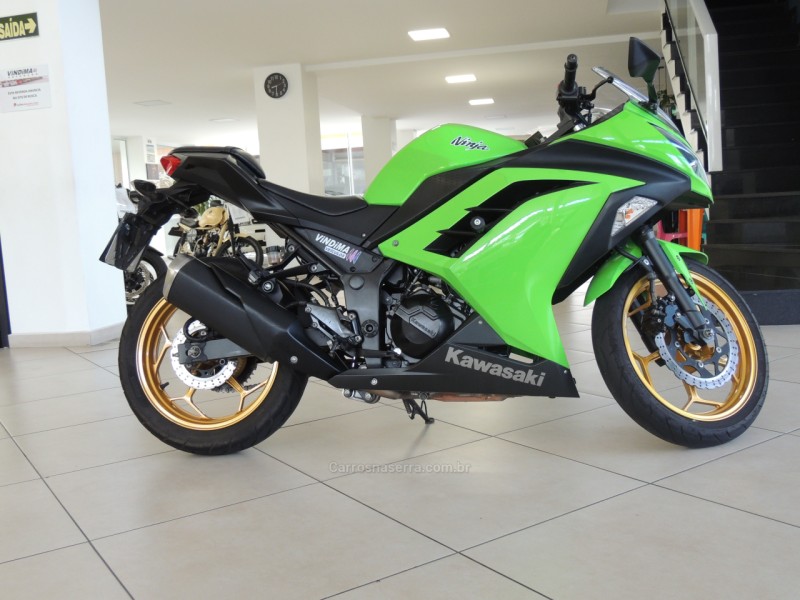 NINJA 300  - 2013 - FLORES DA CUNHA