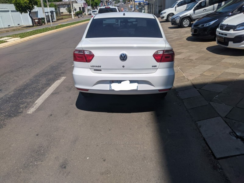 VOYAGE 1.6 MI TRENDLINE 8V FLEX 4P MANUAL - 2017 - GUAPORé