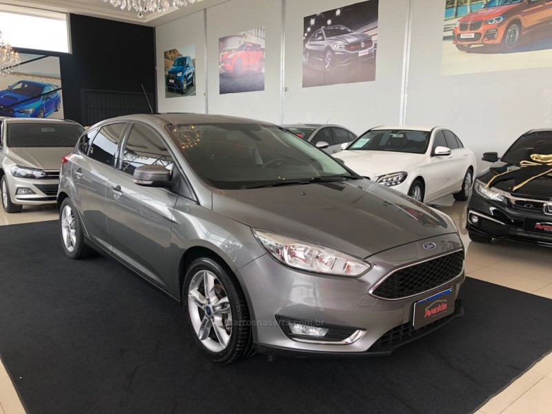 FOCUS 1.6 SE 16V FLEX 4P MANUAL - 2017 - IGREJINHA